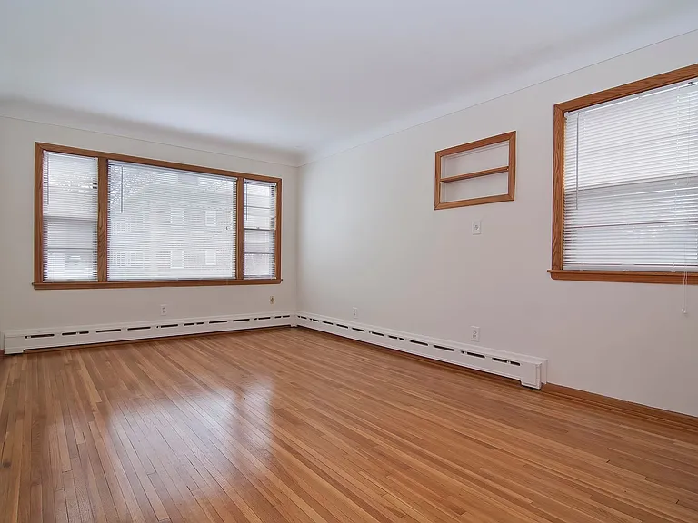 3523 Grand Ave S — Photo 4