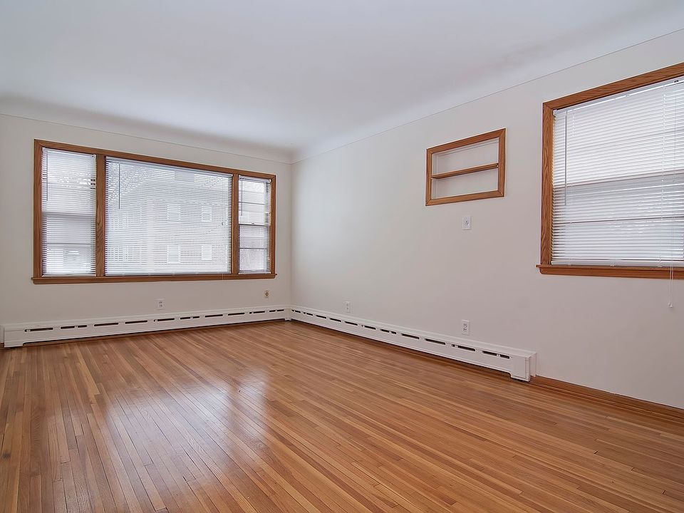 1st image of 3523 Grand Ave S APT 8