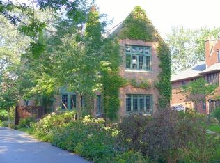 10122 S Wood St, Chicago, IL