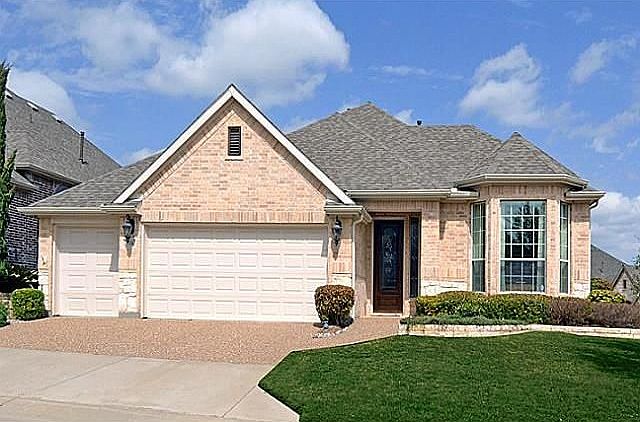 1st image of 718 Mustang Dr