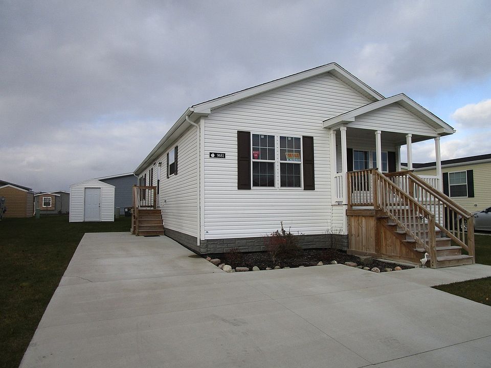 1st image of 2 Sharon Dr #202