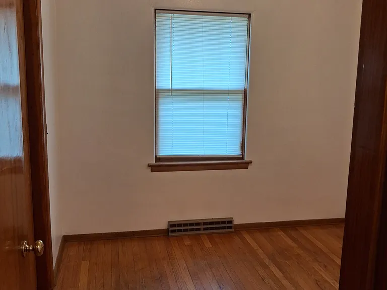 705 W Kelley St — Photo 13