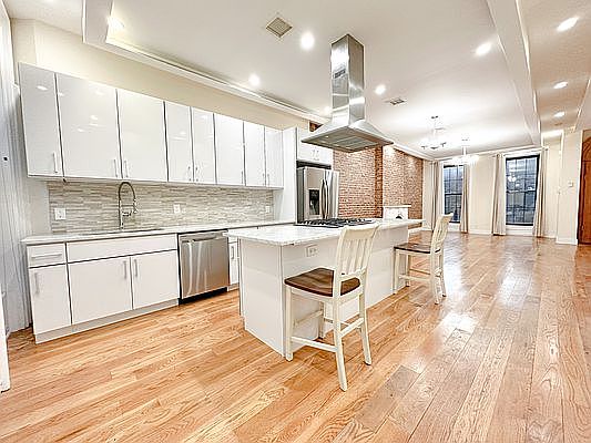 4th image of 113 Malcolm X Blvd APT 1