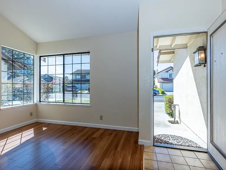 32725 Hilmar St — Photo 4