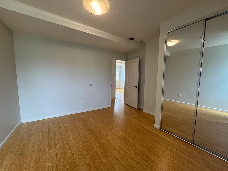 Addison Arts Apartments — Photo 181