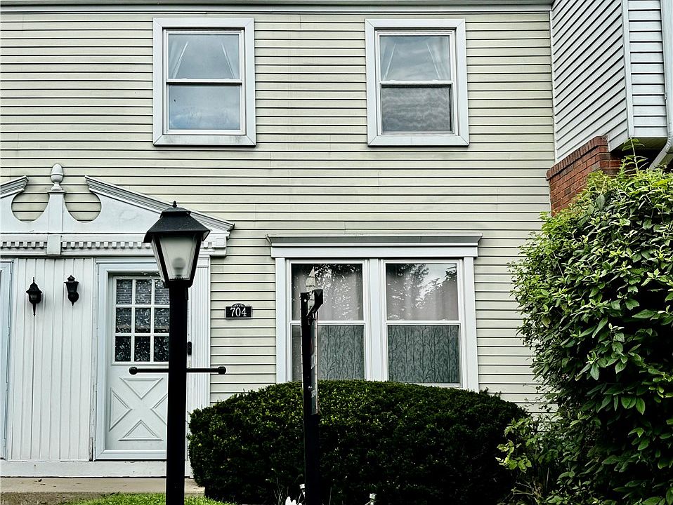 1st image of 704 Countryside Dr