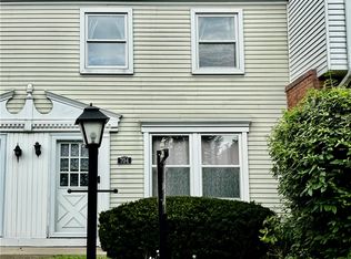 704 Countryside Dr, Mc Kees Rocks, PA 15136