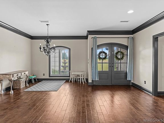 4th image of 2114 Helms Rd