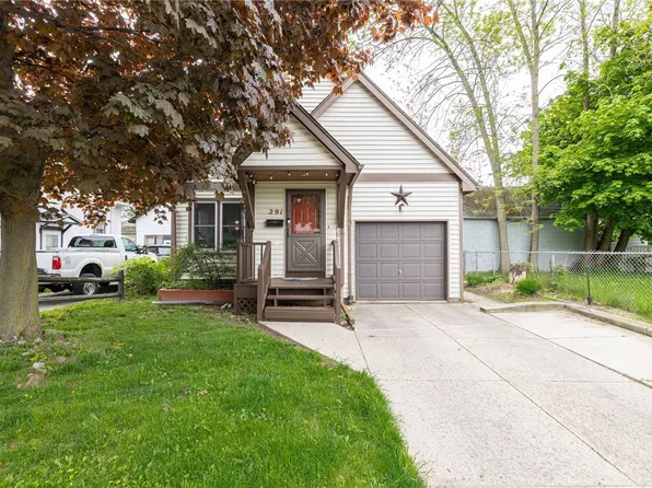 291 Fieldwood Dr, Rochester, NY 14609