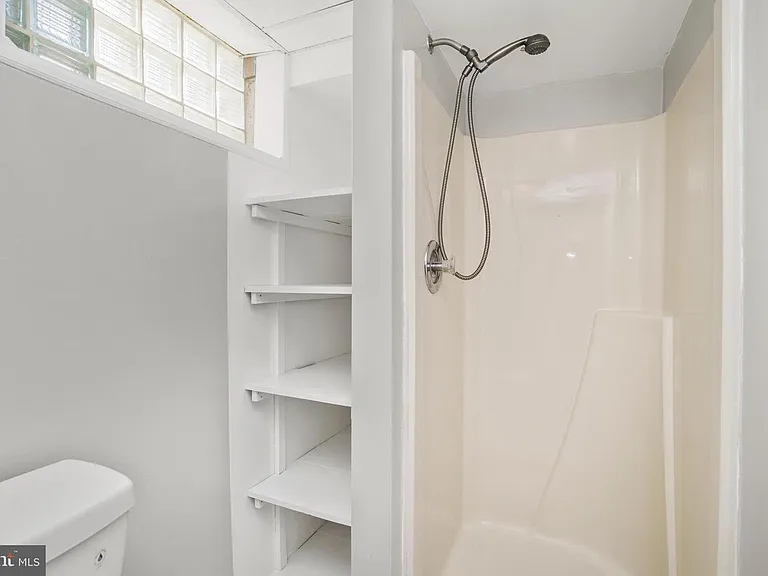 1738 Glen Ridge Rd — Photo 16