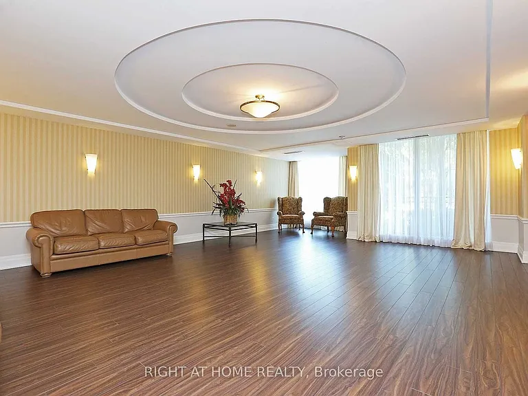 38 William Carson Cres #615 — Photo 20