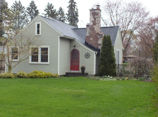 657 Graafschap Rd, Holland, MI 49423