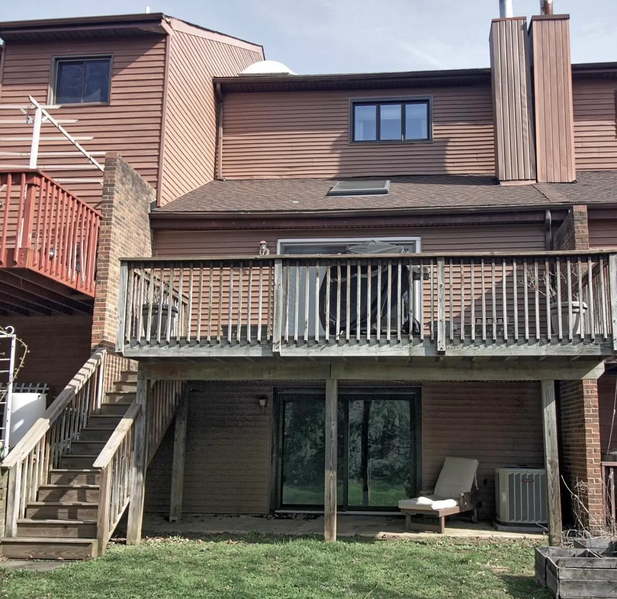 Building Photo - 5416 Pinehurst Dr