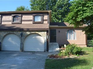1425 E Sheridan St, Olathe, KS 66062
