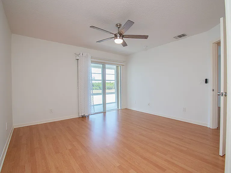 74 Royal Oak Ct #206 — Photo 20