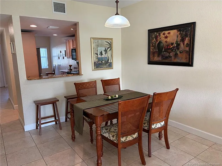 4210 Gator Trace Ave #B — Photo 7