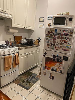 4th image of 27 Jones St APT 1C
