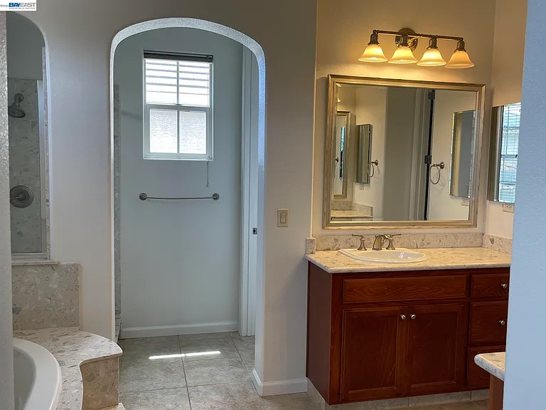 3124 Sweetviolet Dr — Photo 10