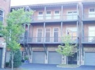 235 Founders Ml, Roswell, GA 30075