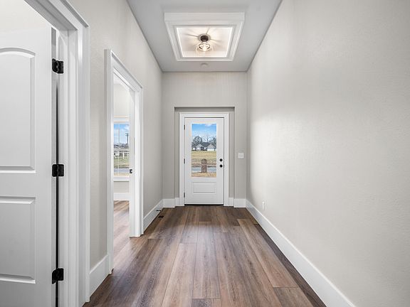 5th image of 360 S Idlewood Way