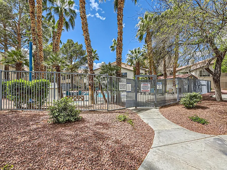 3103 Key Largo Dr #204 — Photo 26