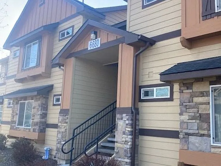 6680 W Irving St — Photo 1