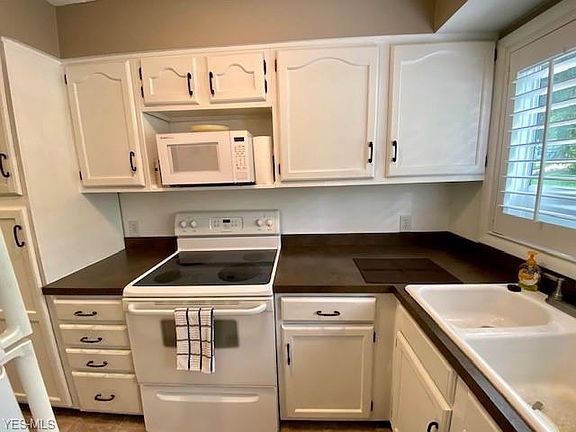 5th image of 6987 Windward Hills Dr