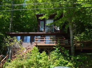 240 Norwich Lk, Huntington, MA 01050