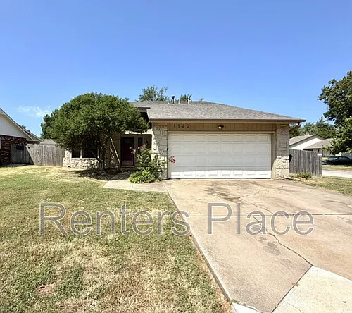 1920 N Desert Palm Ave Photo 1