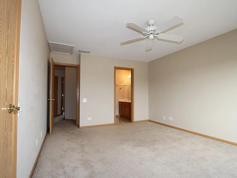 3162 Cambria Ct — Photo 13