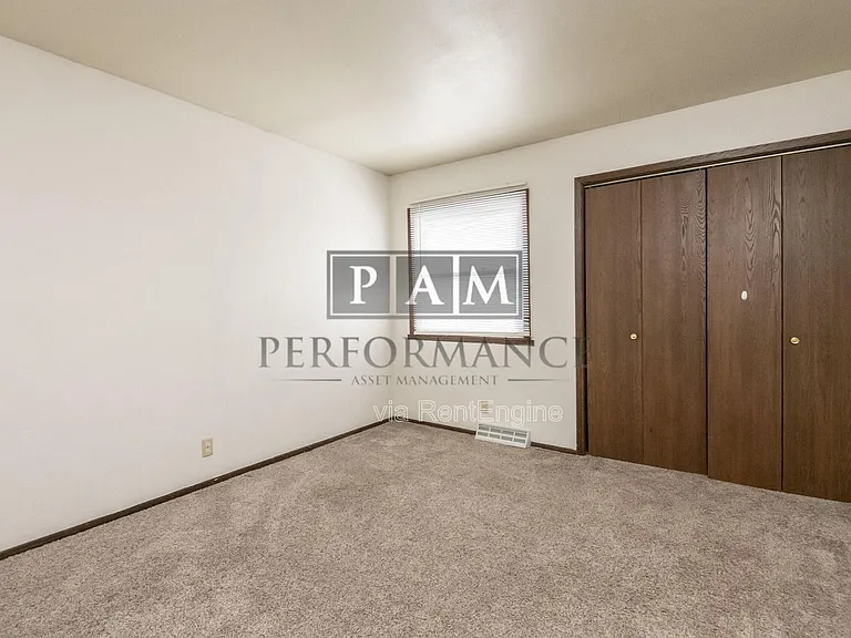 21225 Mary Lynn Dr — Photo 12