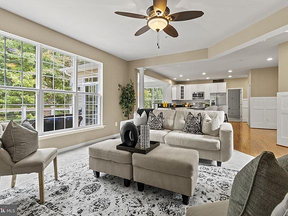 2nd image of 8806 Nancy Ln