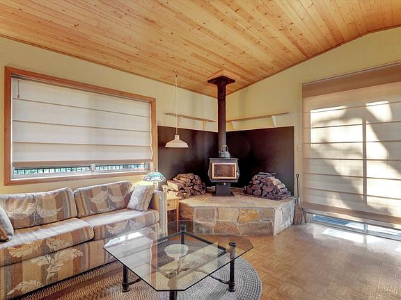 4th image of 17028 Banner Quaker Hill Rd