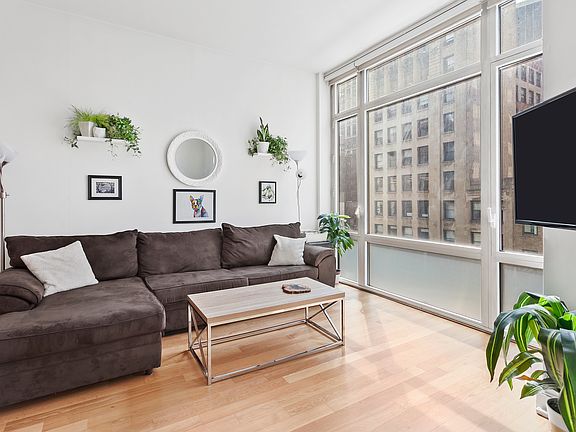 3rd image of 325 5th Ave APT 10B