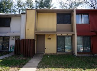 2290 White Cornus Ln, Reston, VA 20191