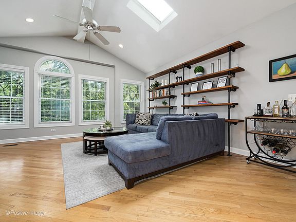 4th image of 2938 N Damen Ave Unit 3