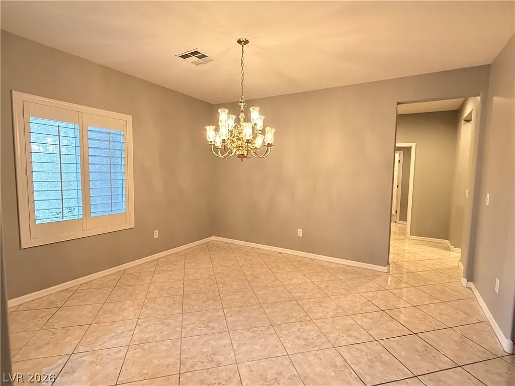 3 bed, 2.0 bath, 2190 sqft, $2,416 — Photo 4