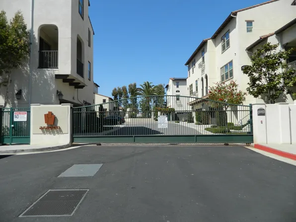 1895 Orizaba Ave Unit 105, Signal Hill, CA 90755