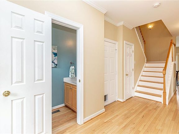 5th image of 10987 Elmont Woods Dr