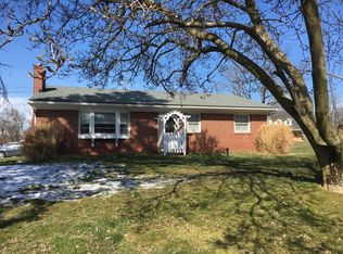 689 Georgetown Rd, Ronks, PA 17572