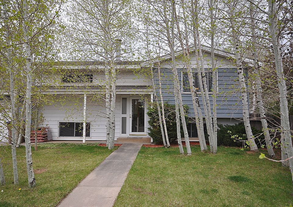 1st image of 1569 N 15th St