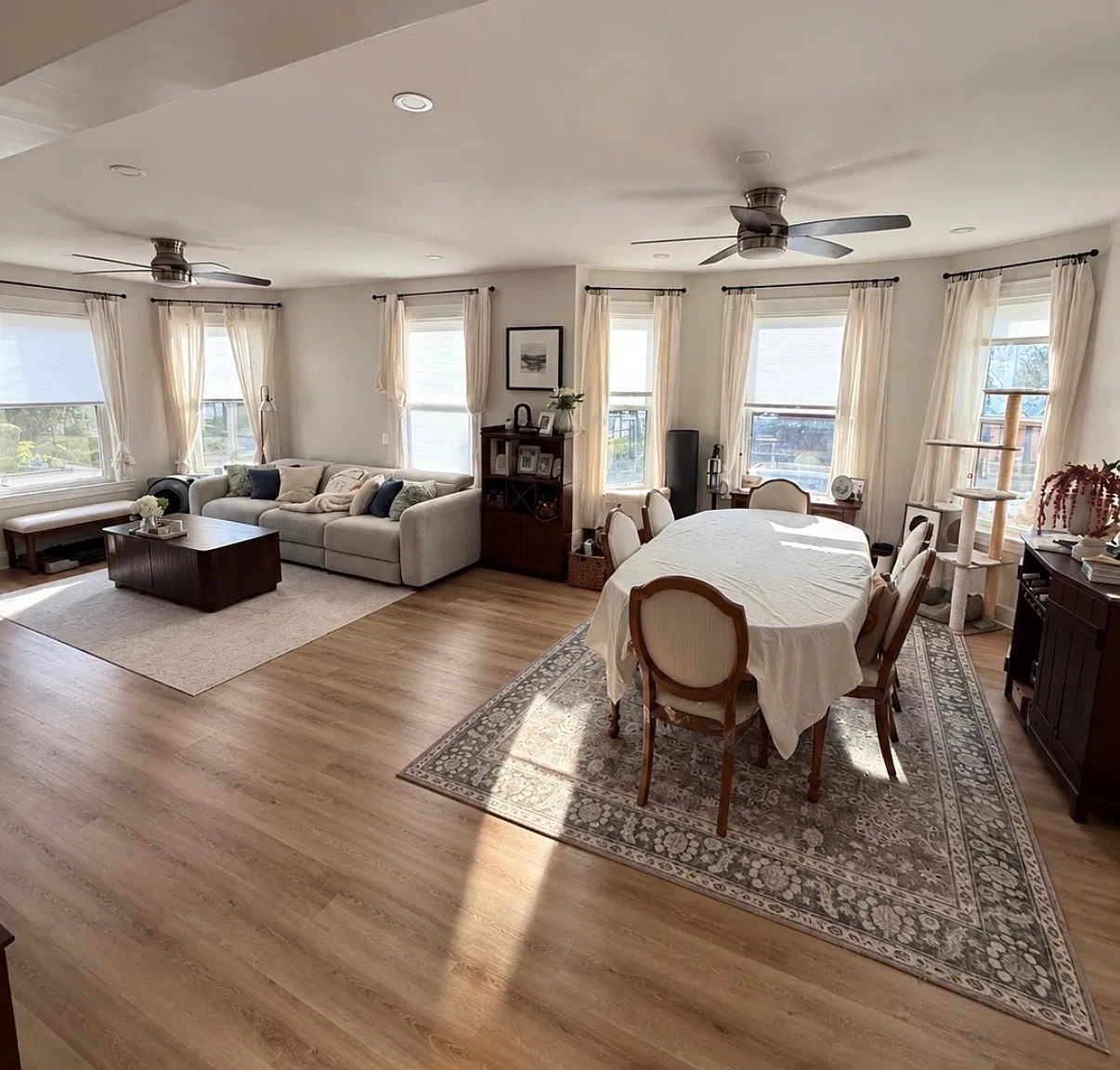 2 bed, 1000 sqft, $2,650 — Photo 2