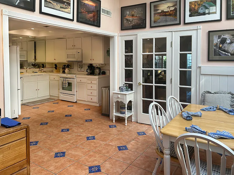 What convenience having meals just off of the kitchen, there is a separate dining area for formal dining.