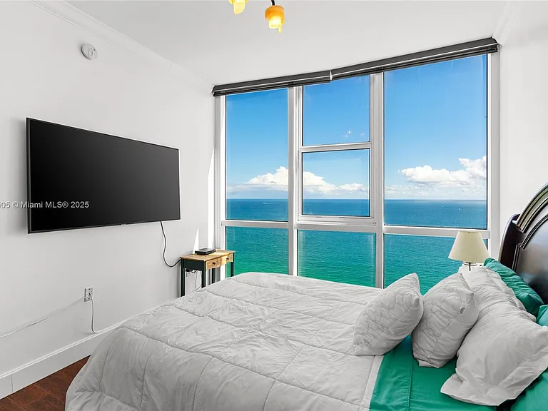 18201 Collins Ave #4209 — Photo 27