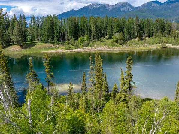 221 Kauffman Ln, Kalispell, MT 59901