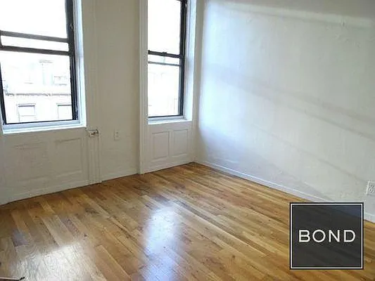 Rented by Bond New York | media 3