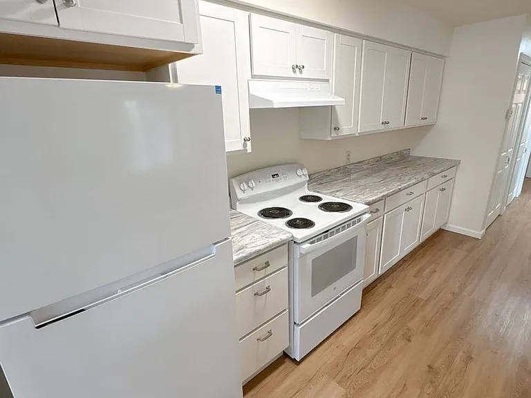 4195 Bristol Court — Photo 8