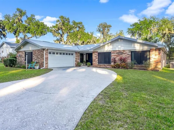 1004 Monterey Dr, Leesburg, FL 34748