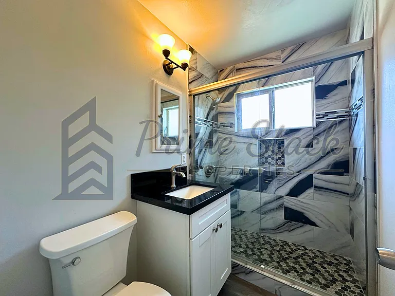 122 Asbury St — Photo 11