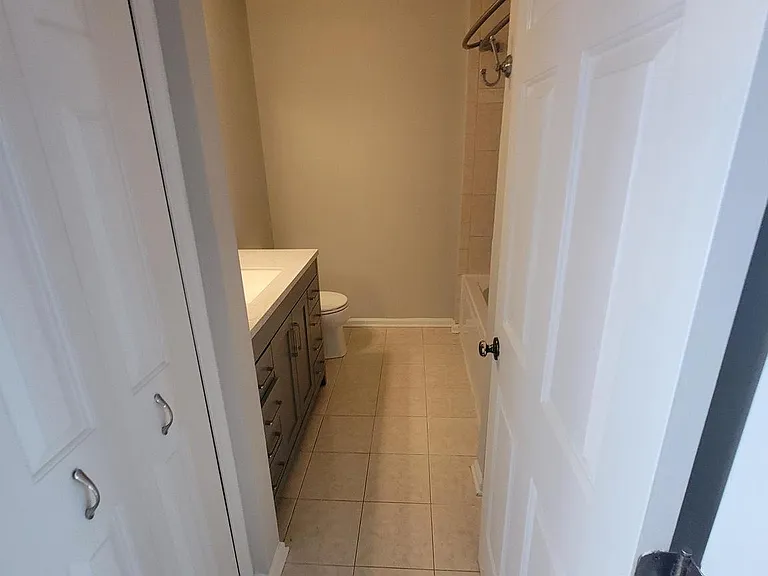8702 Castlerock Ct — Photo 40